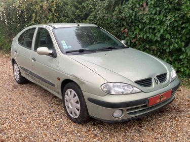 RENAULT MEGANE 2002 1.6 16V (107Ch)