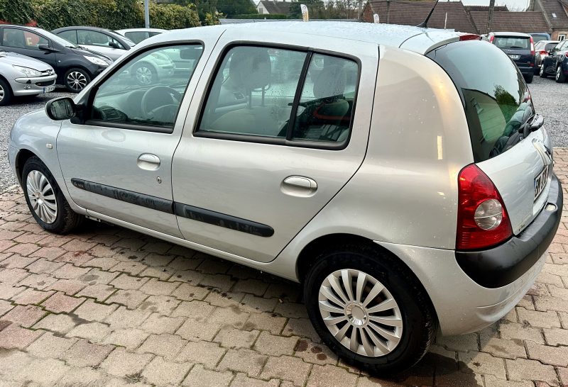 RENAULT CLIO 1.4L 16V 98Ch *LUXE PRIVILEGE* / REVISEE&REVISEE