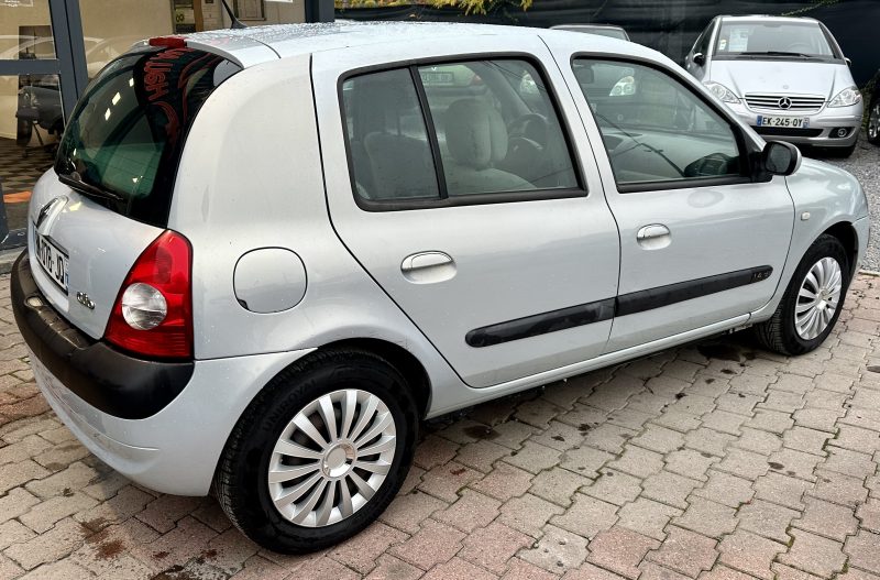 RENAULT CLIO 1.4L 16V 98Ch *LUXE PRIVILEGE* / REVISEE&REVISEE