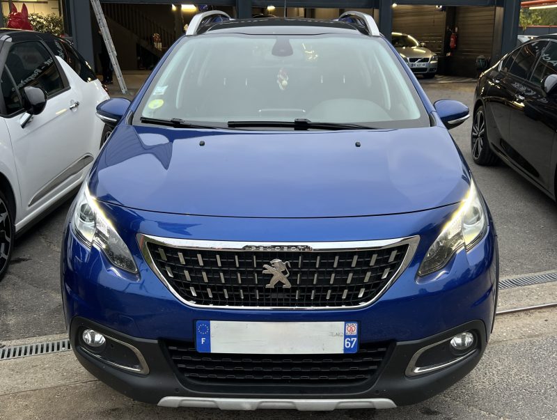 PEUGEOT 2008 PHASE 2 CROSSWAY 1.5 BLUE HDI 120 BOITE AUTO TOIT PANO Apple & Android - Garantie 1 an