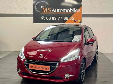 PEUGEOT 208 2015