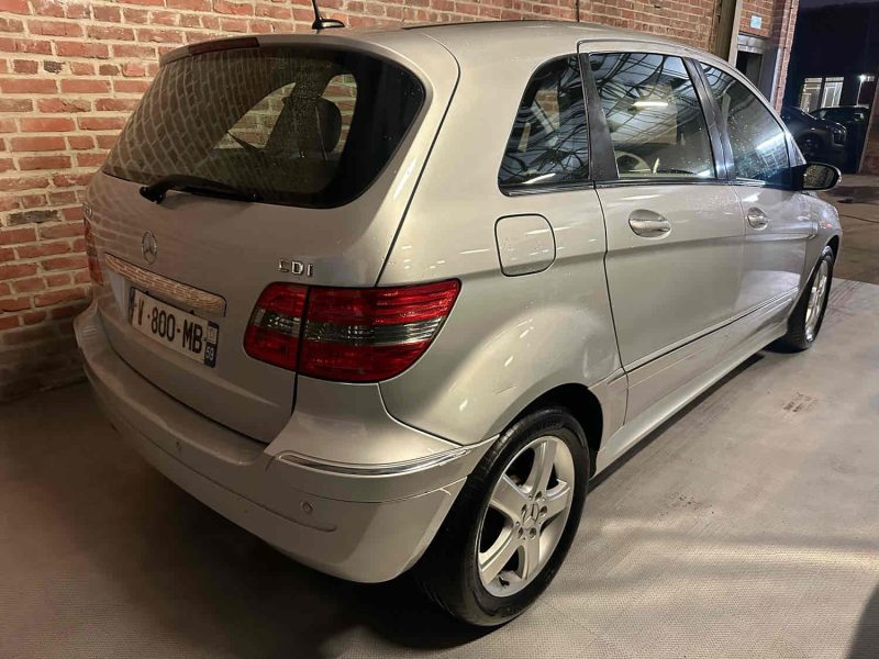 MERCEDES-BENZ B180 CDI 110 CV