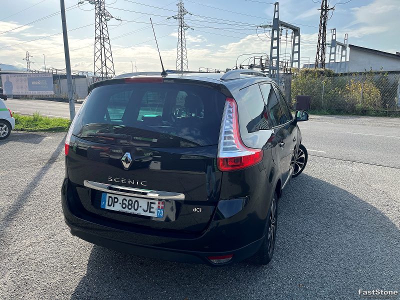 RENAULT MEGANE SCENIC 2015