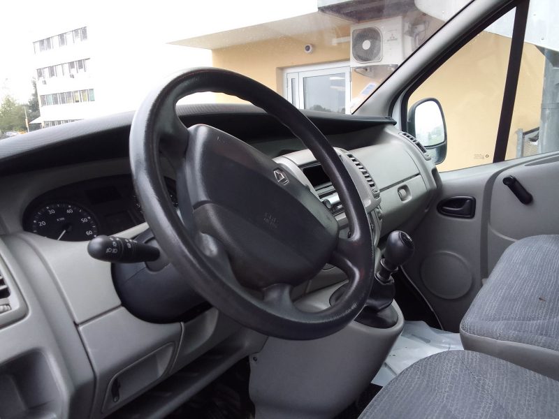 RENAULT TRAFIC 2008