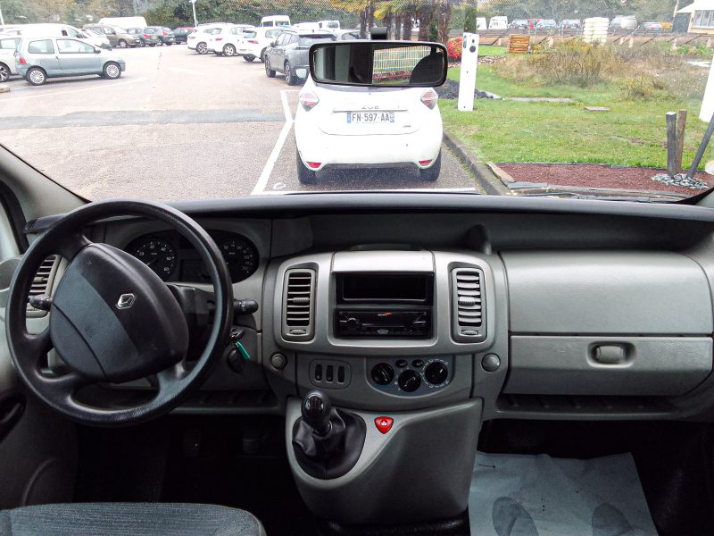 RENAULT TRAFIC 2008