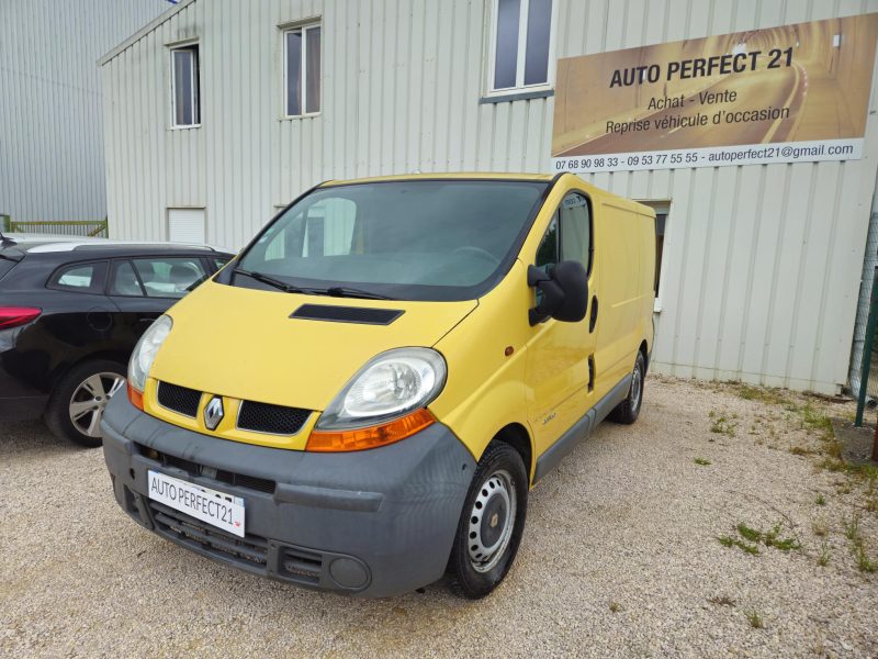 RENAULT TRAFIC 2005