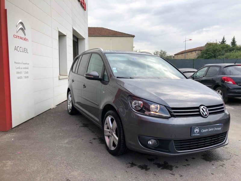 VOLKSWAGEN TOURAN 2015