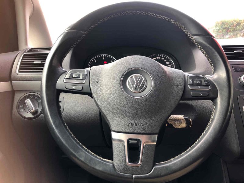 VOLKSWAGEN TOURAN 2015