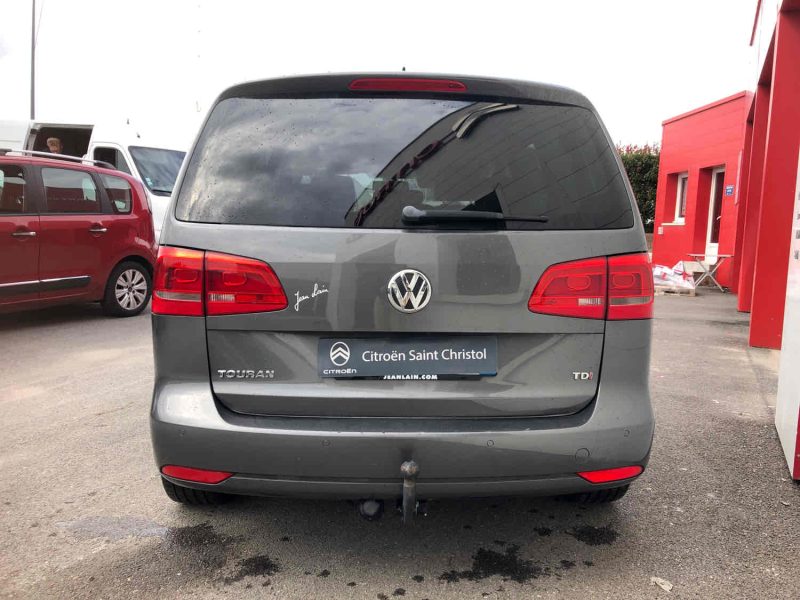 VOLKSWAGEN TOURAN 2015