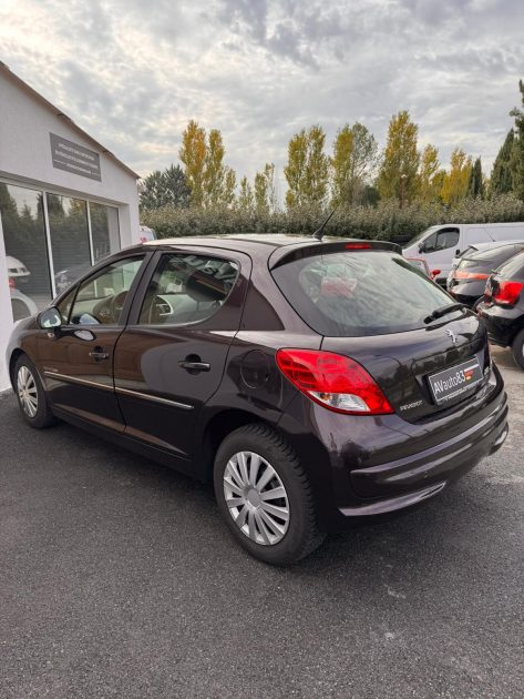 PEUGEOT 207 2011 Urban 1.4 95CV Moteur à Chaine 