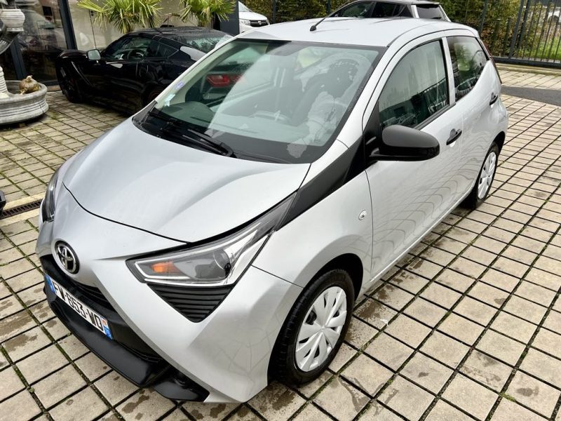 TOYOTA AYGO 1.0 VVTi 72CV X-PRO