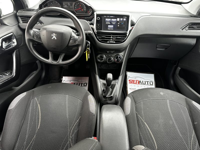 PEUGEOT 208 2013