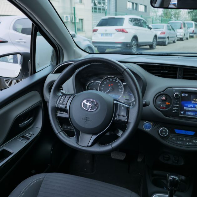 TOYOTA YARIS HYBRID 2020