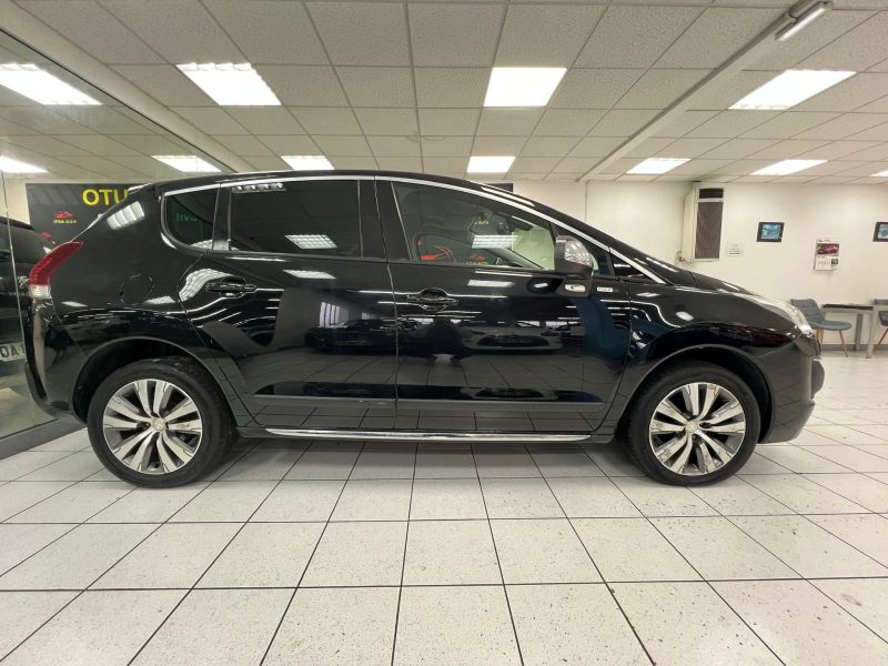 PEUGEOT 3008 1.6 HDi 115CH FAP STYLE