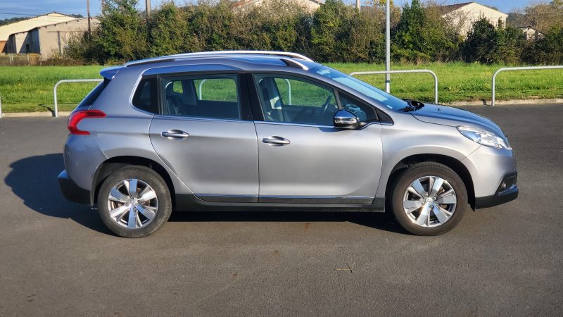 PEUGEOT 2008 1.6 bHDI 120 ALLURE ATTELAGE