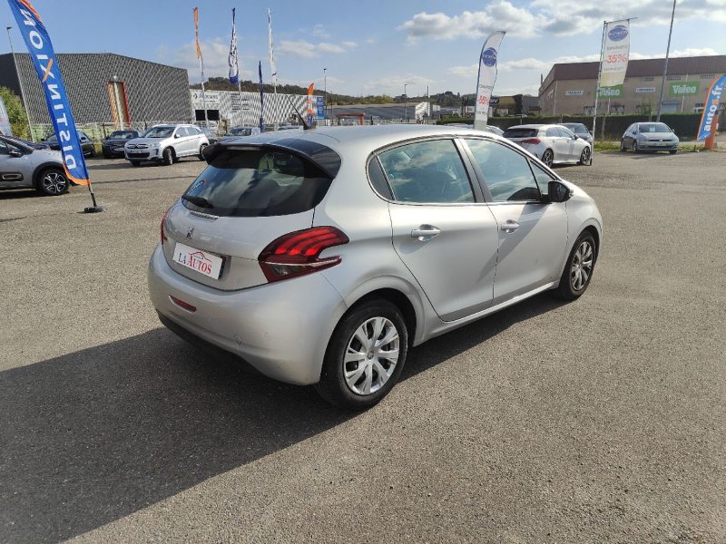 PEUGEOT 208 1.6 HDI 75 cv BUSINESS