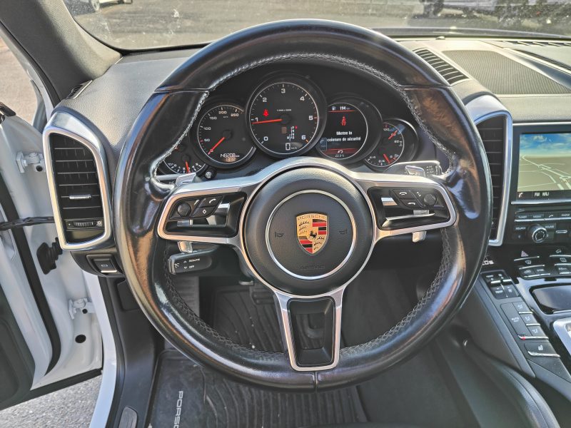 PORSCHE CAYENNE 3.0 Diesel 262cv ATTELAGE + TOIT OUVRANT