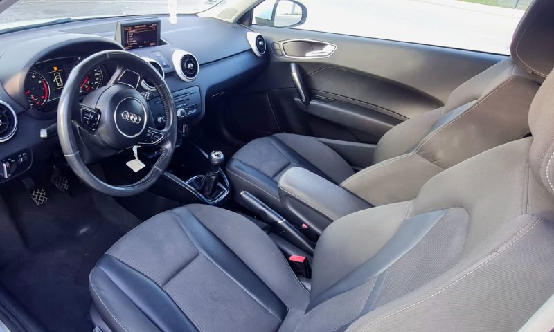 AUDI A1 2011