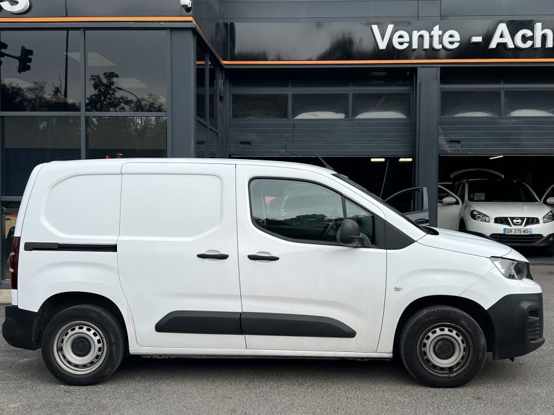 PEUGEOT PARTNER III 1.2 110 Cv PREMIERE MAIN / 29 300 Kms 3 PLACES CRIT AIR 1 - GARANTIE 1 AN