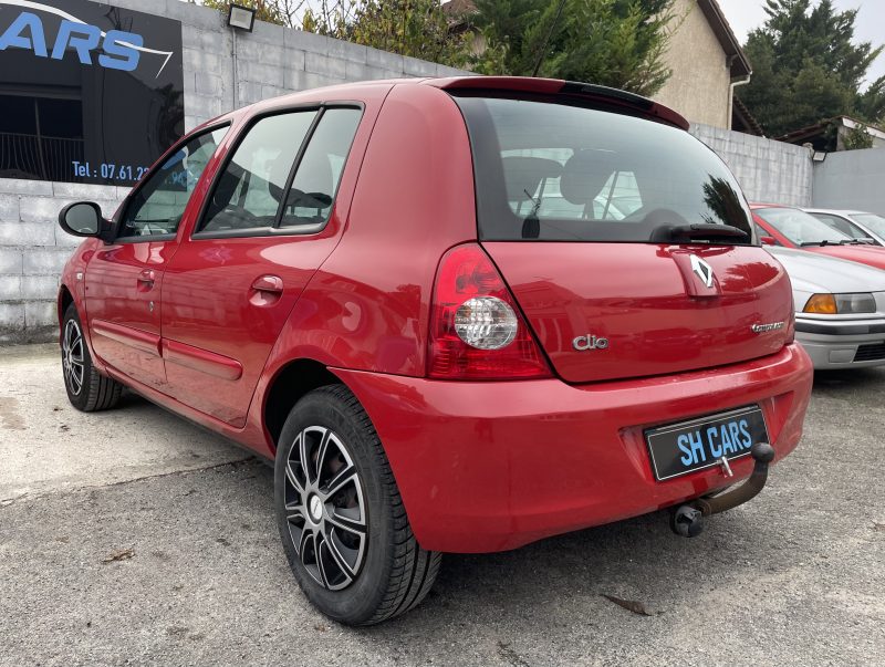 RENAULT CLIO 2010