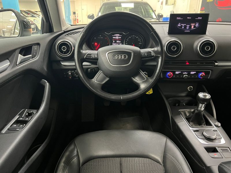 AUDI A3 SPORTBACK 1.6 TDI 105CH AMBIENTE