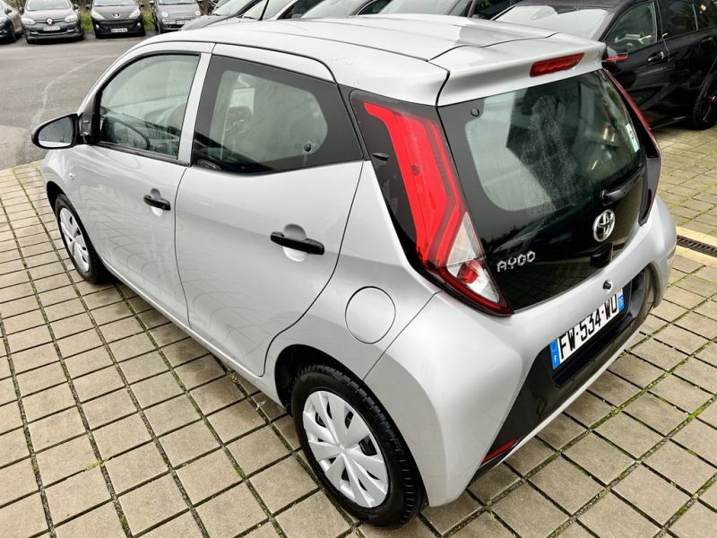 TOYOTA AYGO 1.0 VVTi 72CH X-PRO