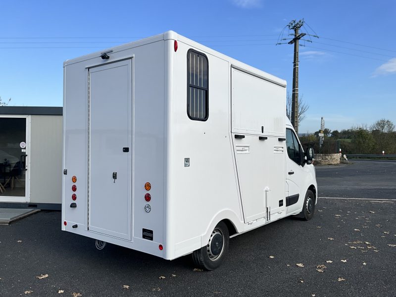 RENAULT MASTER 2015