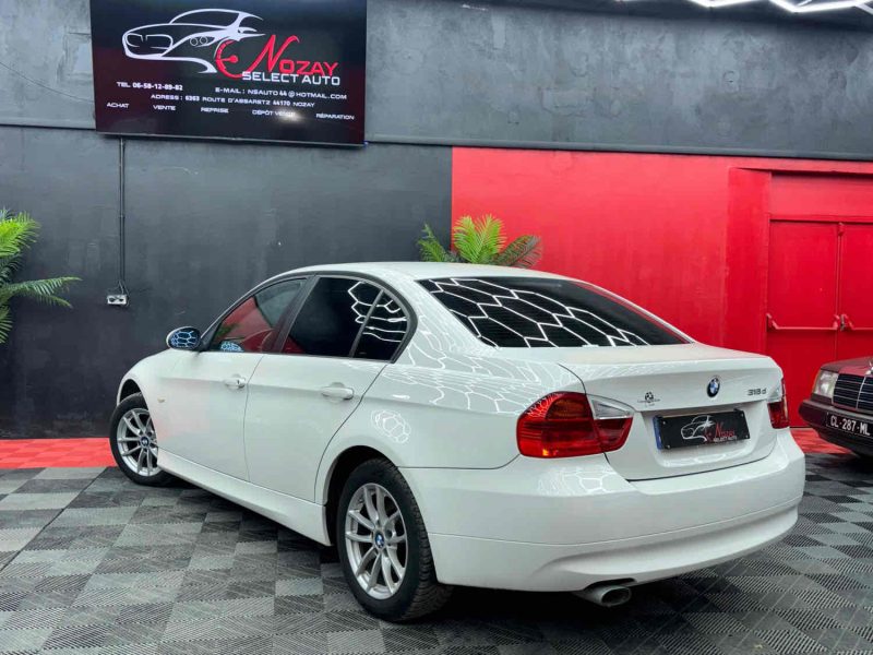 BMW 3 E90 2.0 318d (143Ch) 2007