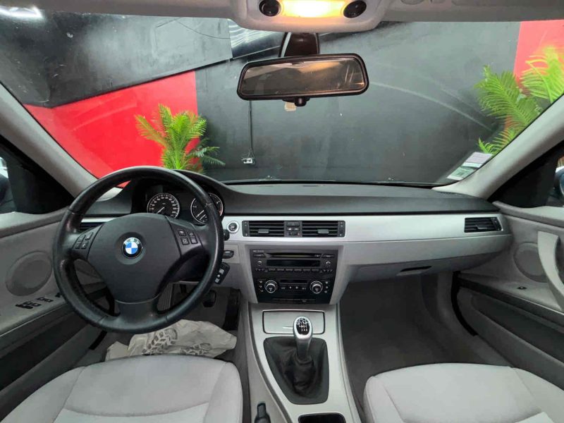 BMW 3 E90 2.0 318d (143Ch) 2007