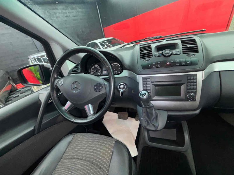 MERCEDES BENZ VIANO  2011