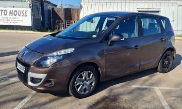 RENAULT MEGANE SCENIC 2011