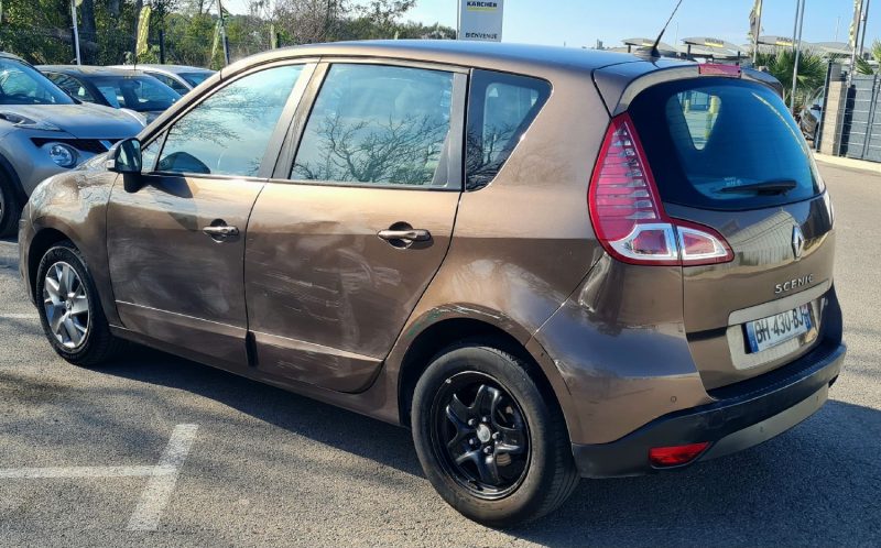 RENAULT MEGANE SCENIC 2011