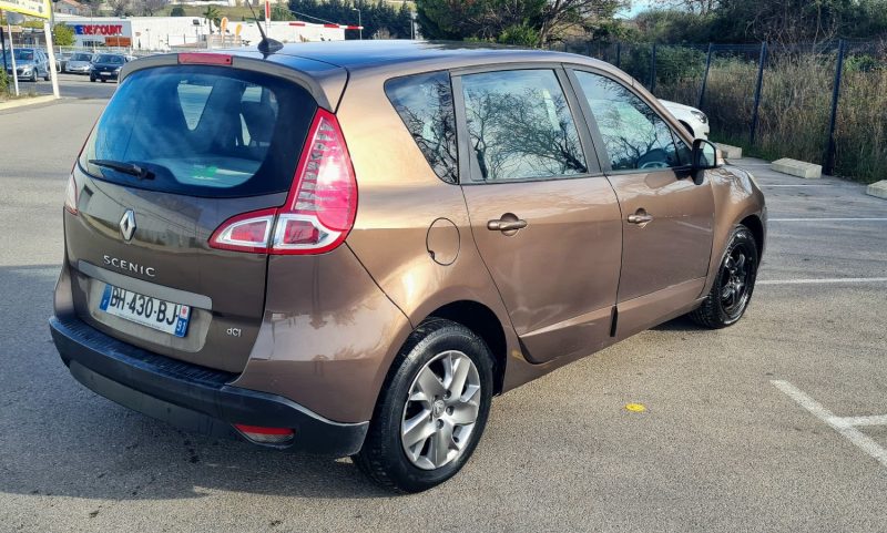 RENAULT MEGANE SCENIC 2011