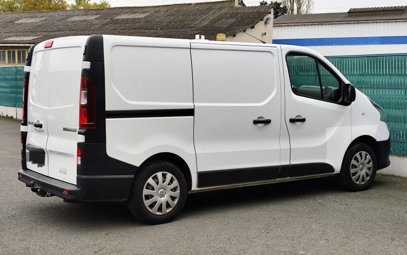 RENAULT TRAFIC 2017