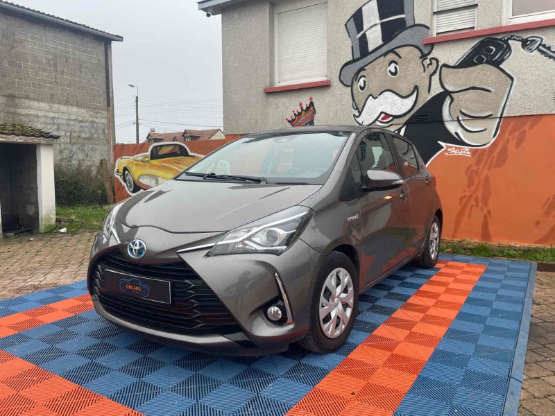 TOYOTA YARIS III France 1.5 VVTi 16V HSD Hybrid 100h E-CVT 