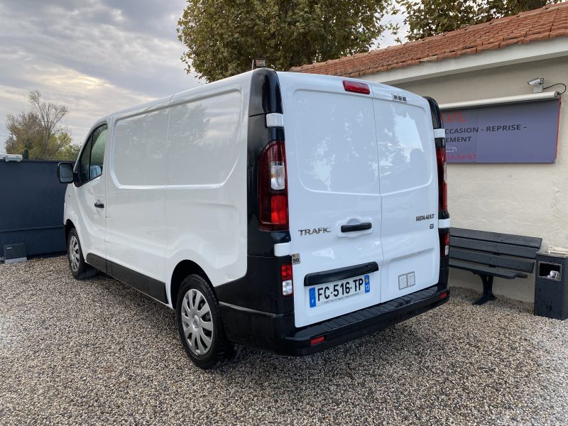 RENAULT TRAFIC 2018