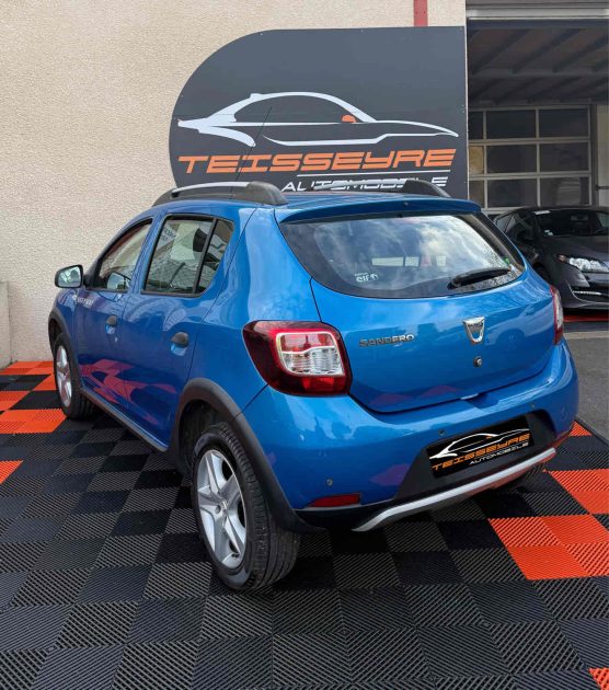 DACIA SANDERO 2015