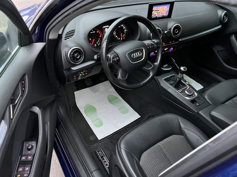 AUDI A3 III SPORTBACK 1.6 TDI 105 Cv GPS BLUETOOTH INTERIEUR SEMI CUIR REGULATEUR - GARANTIE 1 AN