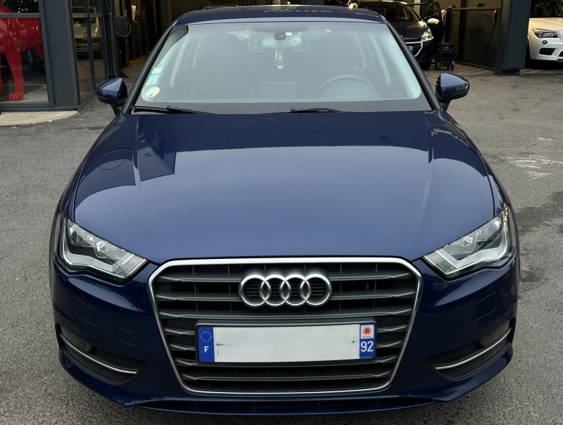 AUDI A3 III SPORTBACK 1.6 TDI 105 Cv GPS BLUETOOTH INTERIEUR SEMI CUIR REGULATEUR - GARANTIE 1 AN