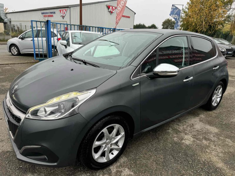 PEUGEOT 208 1.2 VTI 82 STYLE GRIS MAT