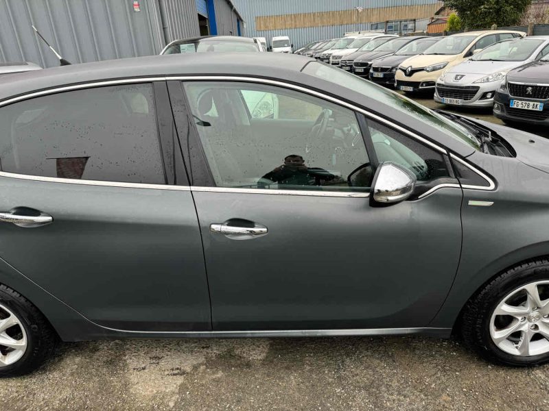 PEUGEOT 208 1.2 VTI 82 STYLE GRIS MAT