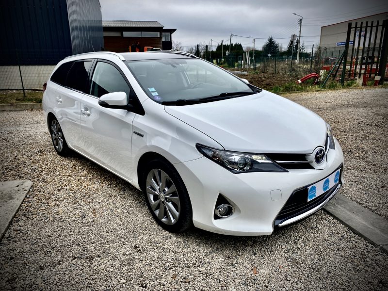 TOYOTA AURIS TOURING SPORT 136H DYNAMIC 03/2017