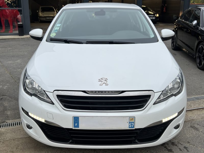 PEUGEOT 308 II 1.6 BLUE HDI 100 Cv ECRAN GPS TACTILE BLUETOOTH ATTELAGE REGULATEUR - GARANTIE 1 AN