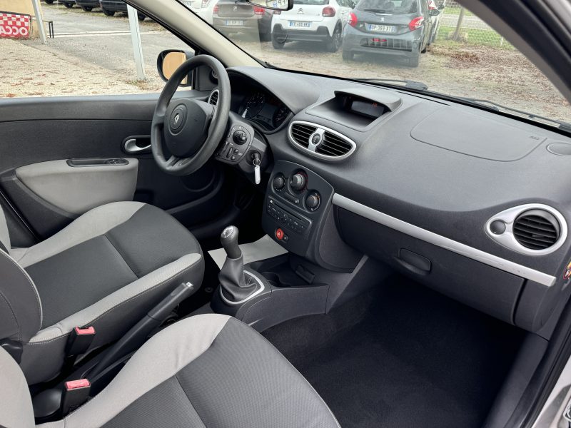 RENAULT CLIO III 1.2 75cv