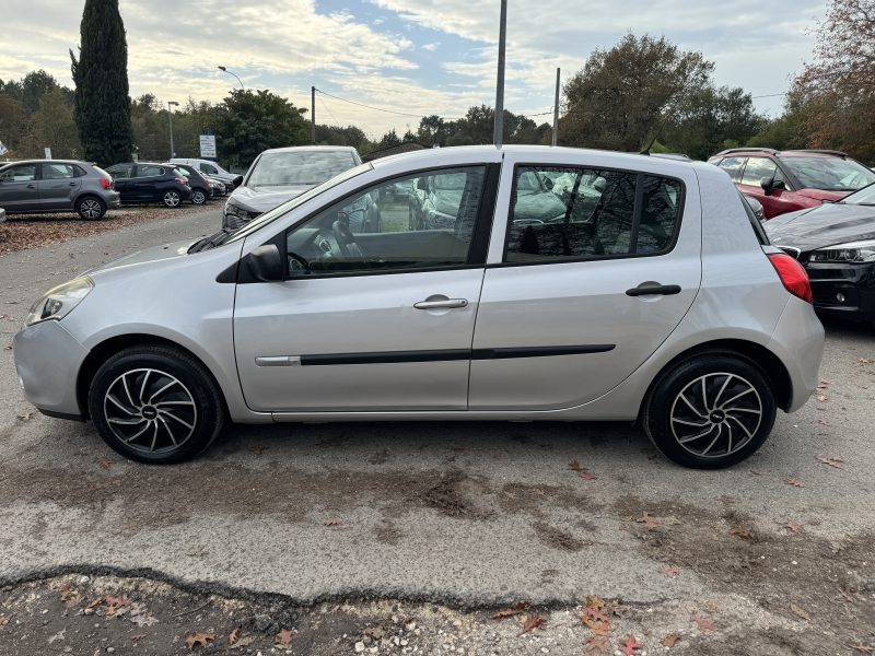 RENAULT CLIO III 1.2 75cv