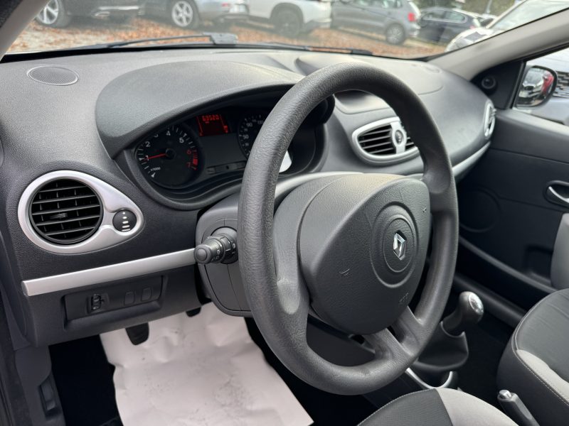 RENAULT CLIO III 1.2 75cv