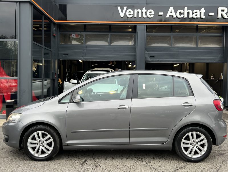 VOLKSWAGEN GOLF MOTEUR A CHAINE DE DISTRIBUTION  INSTALLATION APPLE CARPLAY SANS FIL POSSIBLE INSTAL