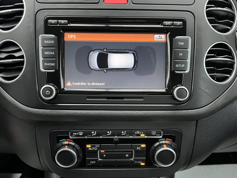 VOLKSWAGEN GOLF MOTEUR A CHAINE DE DISTRIBUTION  INSTALLATION APPLE CARPLAY SANS FIL POSSIBLE INSTAL