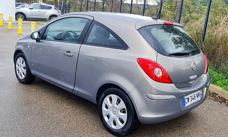 OPEL CORSA 2013