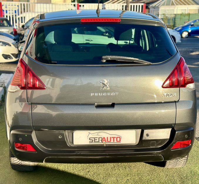 PEUGEOT 3008 2014